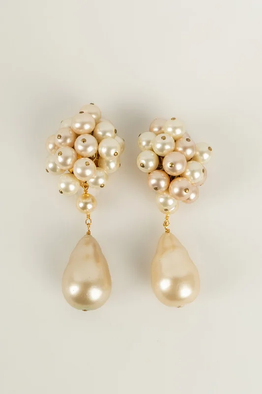 Holiday Jewelry Sale – Perfect Gifts At The Best Prices Boucles d'oreilles Chanel 1990's Holiday Jewelry Sale – Perfect Gifts At The Best Prices Boucles d'oreilles Chanel 1990's