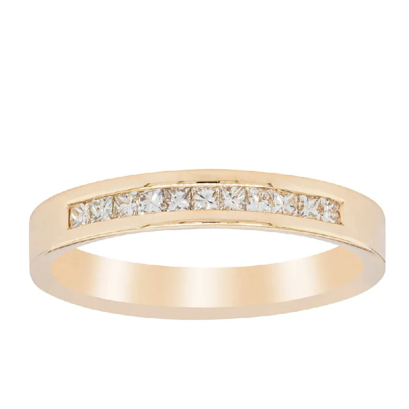 Beautiful Jewelry, Breathtaking Discounts – Hurry In Deja Vu 9ct Yellow Gold .33ct Princess Cut Diamond Ring Beautiful Jewelry, Breathtaking Discounts – Hurry In Deja Vu 9ct Yellow Gold .33ct Princess Cut Diamond Ring