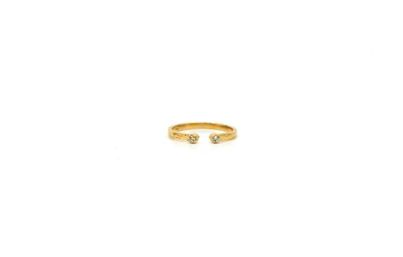 Yūgen Open 14K Gold, Whitegold or Rosegold Ring w. Diamonds