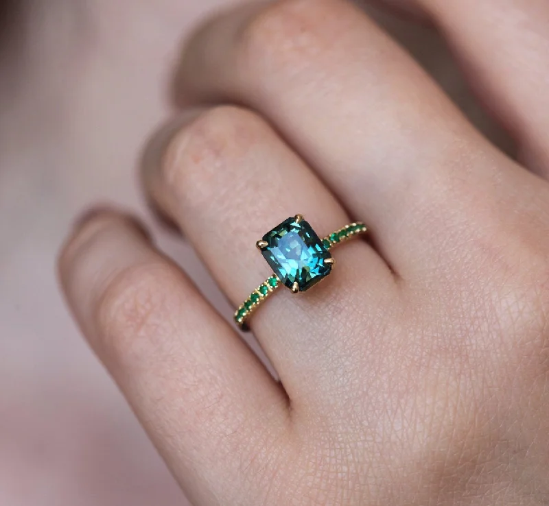 Trendy And Classic Jewelry Now At Reduced Prices Mariana Sapphire Emerald Ring