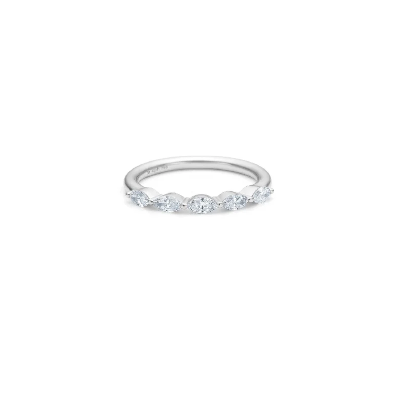 Timeless Elegance, Temporary Discounts – Act Fast Her Love 18K Whitegold Ring w. Diamonds Timeless Elegance, Temporary Discounts – Act Fast Her Love 18K Whitegold Ring w. Diamonds
