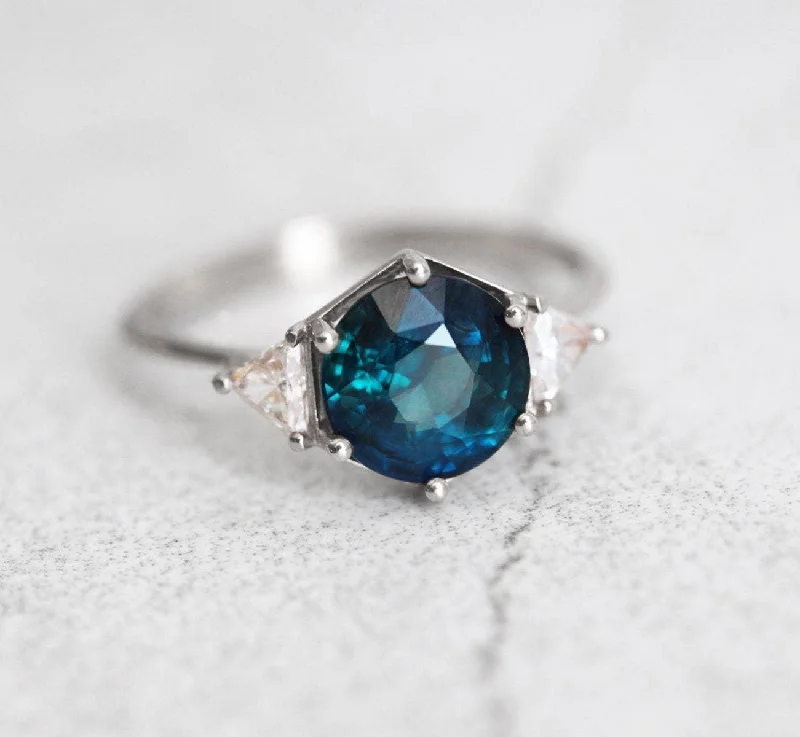 Fashion-Forward Geometric Jewelry For Contemporary Style Marlow Sapphire Diamond Ring Fashion-Forward Geometric Jewelry For Contemporary Style Marlow Sapphire Diamond Ring