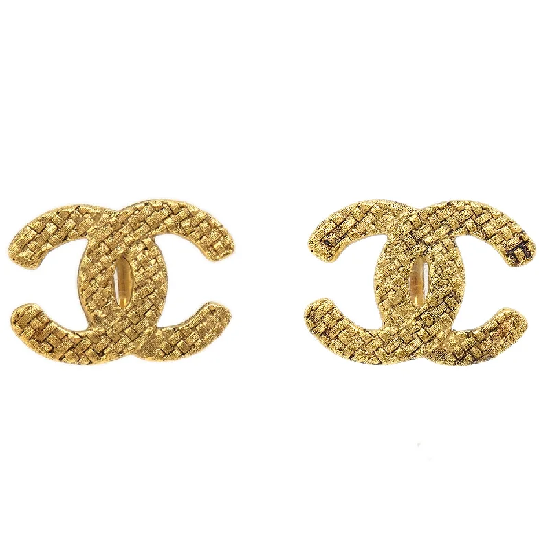 Elegant Jewelry, Exclusive Prices – Shop Now Chanel 1994 Woven CC Earrings Clip-On Gold 2878 Elegant Jewelry, Exclusive Prices – Shop Now Chanel 1994 Woven CC Earrings Clip-On Gold 2878