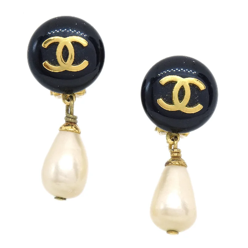 Discounted Jewelry For A Glamorous Look Chanel 1995 CC Black & Faux Teardrop Pearl Dangle Earrings Discounted Jewelry For A Glamorous Look Chanel 1995 CC Black & Faux Teardrop Pearl Dangle Earrings