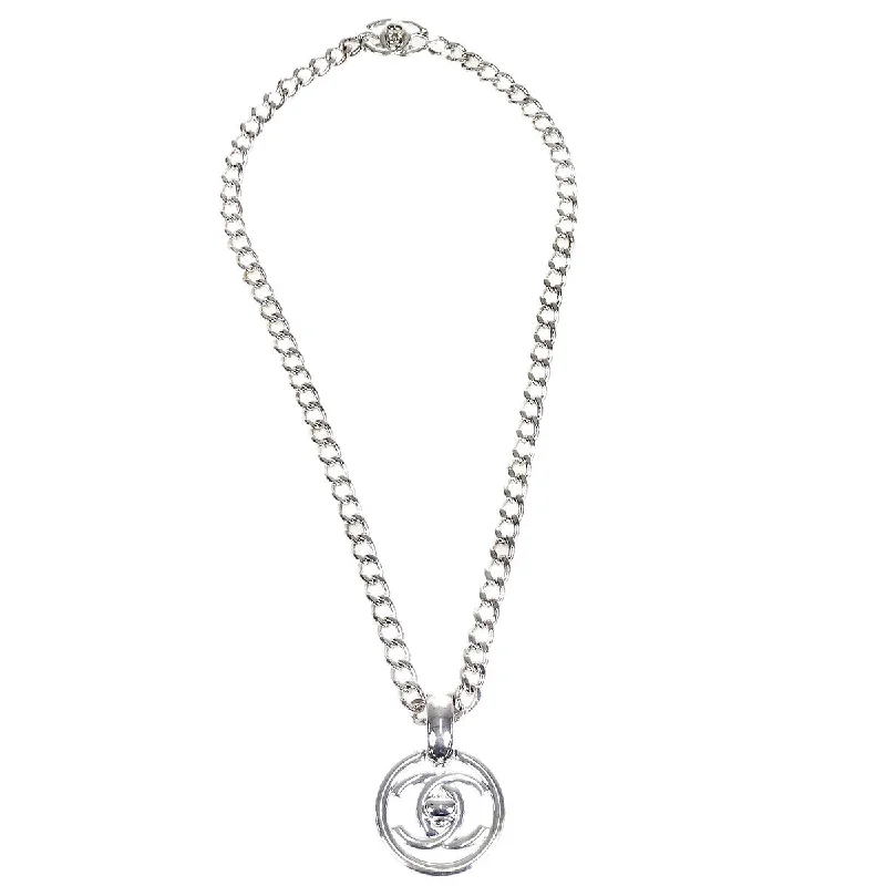 Elevate Your Jewelry Collection With Limited-Time Savings Chanel 1997 CC Turnlock Silver Chain Pendant Necklace 97P Elevate Your Jewelry Collection With Limited-Time Savings Chanel 1997 CC Turnlock Silver Chain Pendant Necklace 97P