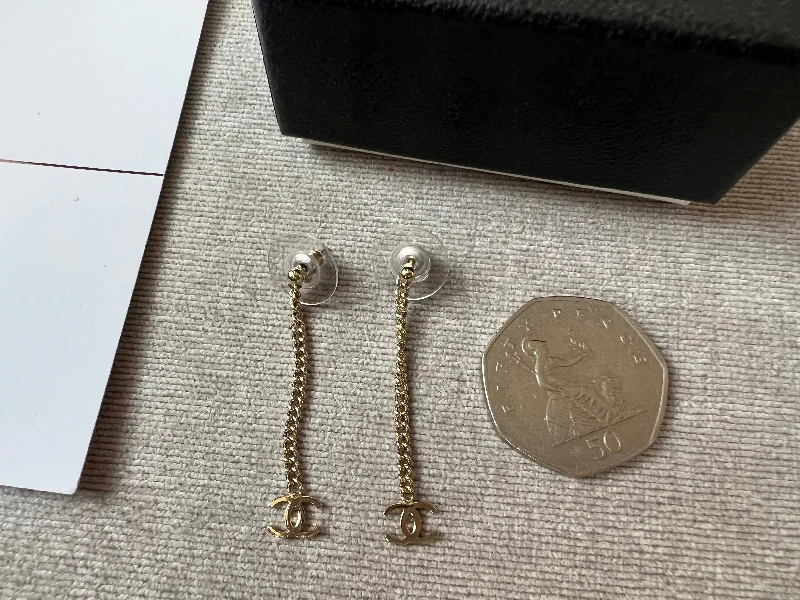 Huge Markdowns On Premium Jewelry Styles Chanel CC Chain Drop Earrings Gold