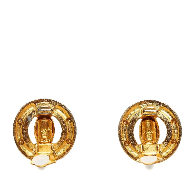 Sparkle On A Budget – Fine Jewelry For Less Chanel CC Clip-on Earrings (SHG-Cam64b) Sparkle On A Budget – Fine Jewelry For Less Chanel CC Clip-on Earrings (SHG-Cam64b)