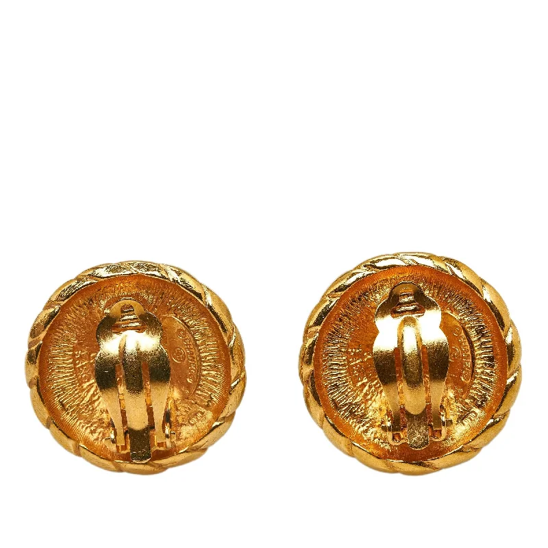 The Biggest Jewelry Sale Of The Year Is Here Chanel CC Clip On Earrings (SHG-NL1A33) The Biggest Jewelry Sale Of The Year Is Here Chanel CC Clip On Earrings (SHG-NL1A33)