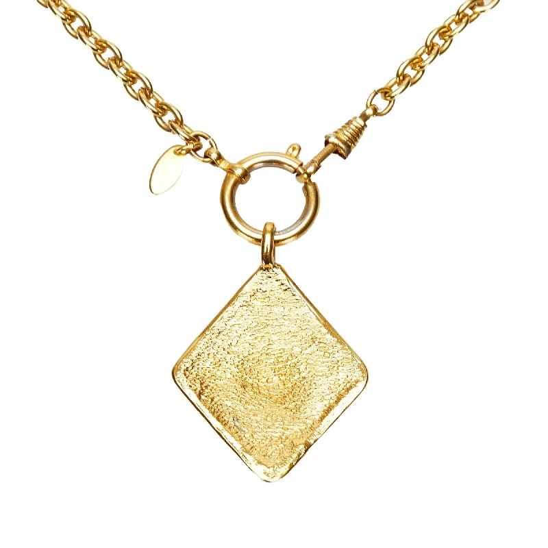 Shop Dazzling Rings, Earrings, And More At Special Discounts Chanel CC Diamond Shape Pendant Necklace (SHG-0SG6I9) Shop Dazzling Rings, Earrings, And More At Special Discounts Chanel CC Diamond Shape Pendant Necklace (SHG-0SG6I9)