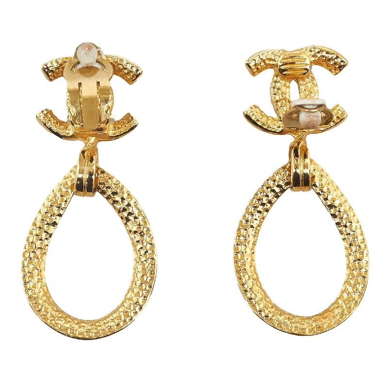 Seasonal Jewelry Clearance – Best Styles At The Lowest Prices Chanel CC Drop Earrings (SHG-6M0tns) Seasonal Jewelry Clearance – Best Styles At The Lowest Prices Chanel CC Drop Earrings (SHG-6M0tns)