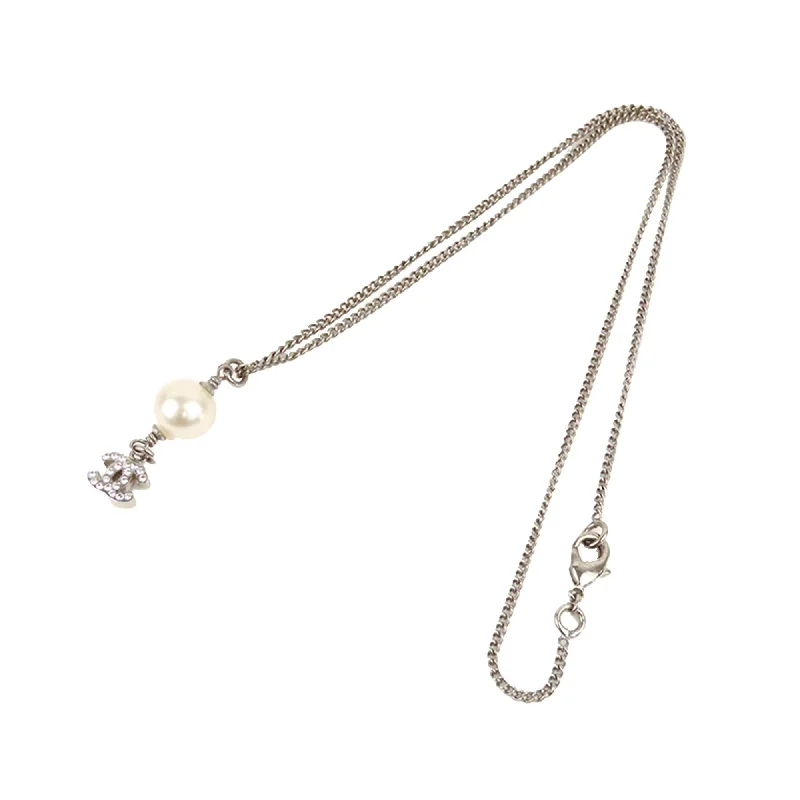 Best-Selling Jewelry Styles Now At Exclusive Discounts Chanel CC Faux Pearl Pendant Necklace (SHG-27965) Best-Selling Jewelry Styles Now At Exclusive Discounts Chanel CC Faux Pearl Pendant Necklace (SHG-27965)