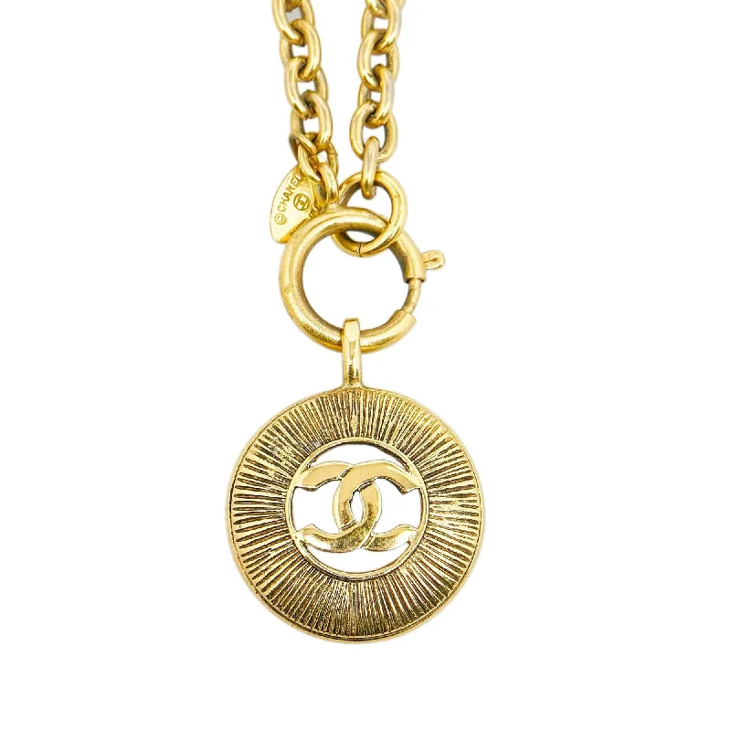 Bohemian-Inspired Jewelry For Free-Spirited Fashion Chanel CC Pendant Necklace (SHG-66NkO1) Bohemian-Inspired Jewelry For Free-Spirited Fashion Chanel CC Pendant Necklace (SHG-66NkO1)