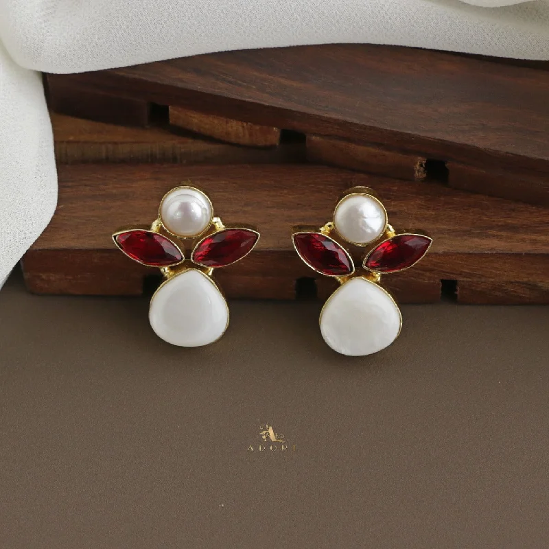 Dhooba Pearl Earring