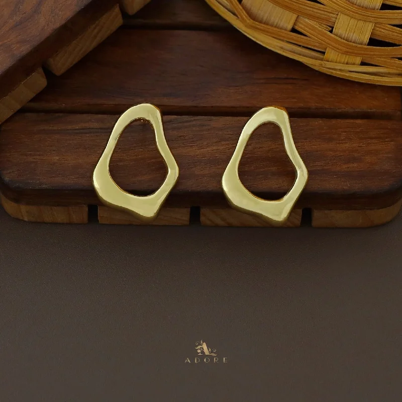 Unmissable Deals On Handmade Jewelry Collections Golden Curvy Shape Earring