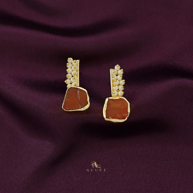 Must-Have Jewelry At Irresistible Discounts Golden Line Pearl Cluster Raw Stone Earring Must-Have Jewelry At Irresistible Discounts Golden Line Pearl Cluster Raw Stone Earring