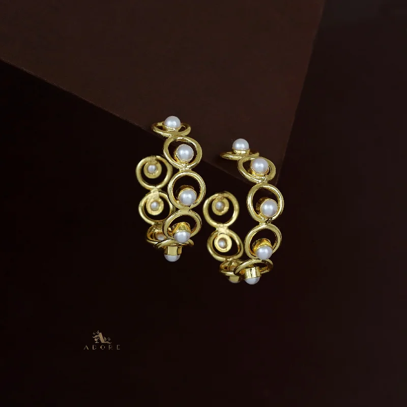 Luxury Handcrafted Jewelry For Elegant Looks Golden Octa Circle And Pearl Hoop Earring Luxury Handcrafted Jewelry For Elegant Looks Golden Octa Circle And Pearl Hoop Earring