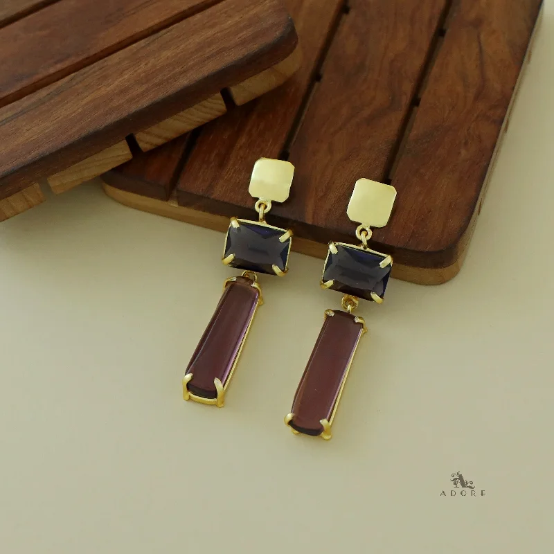 Jewelry Clearance Event – Stock Up Before It's Over Golden Square + Dual Glossy Rectangle Claw Earring Jewelry Clearance Event – Stock Up Before It's Over Golden Square + Dual Glossy Rectangle Claw Earring
