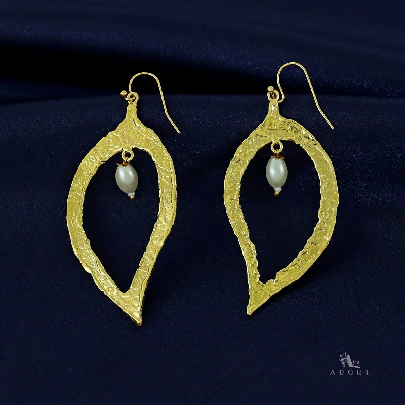 Upgrade Your Collection With Our Limited-Time Jewelry Sale Milana Golden Plated Pearl Leaf Drop Upgrade Your Collection With Our Limited-Time Jewelry Sale Milana Golden Plated Pearl Leaf Drop