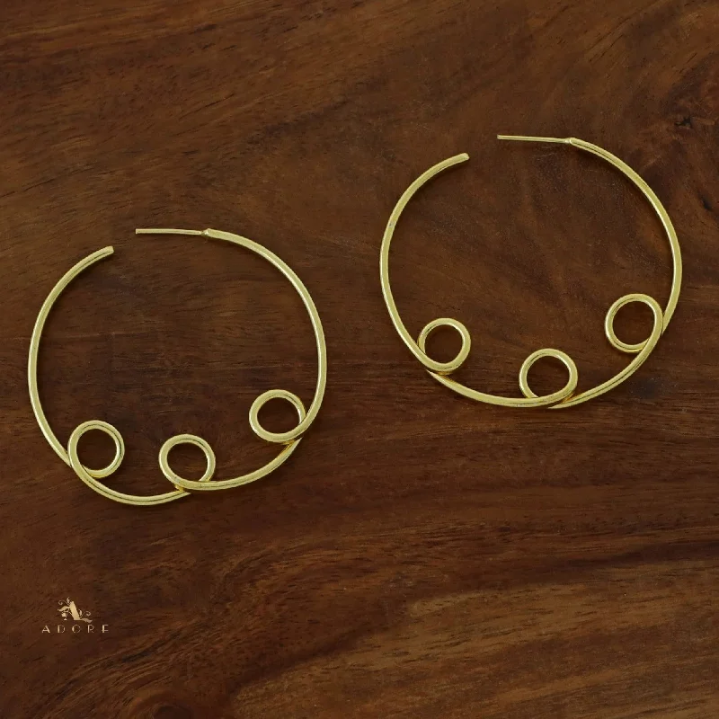 Shop Modern Jewelry Collections With Exclusive Discounts Terlia Golden Curly Hoop Earring Shop Modern Jewelry Collections With Exclusive Discounts Terlia Golden Curly Hoop Earring