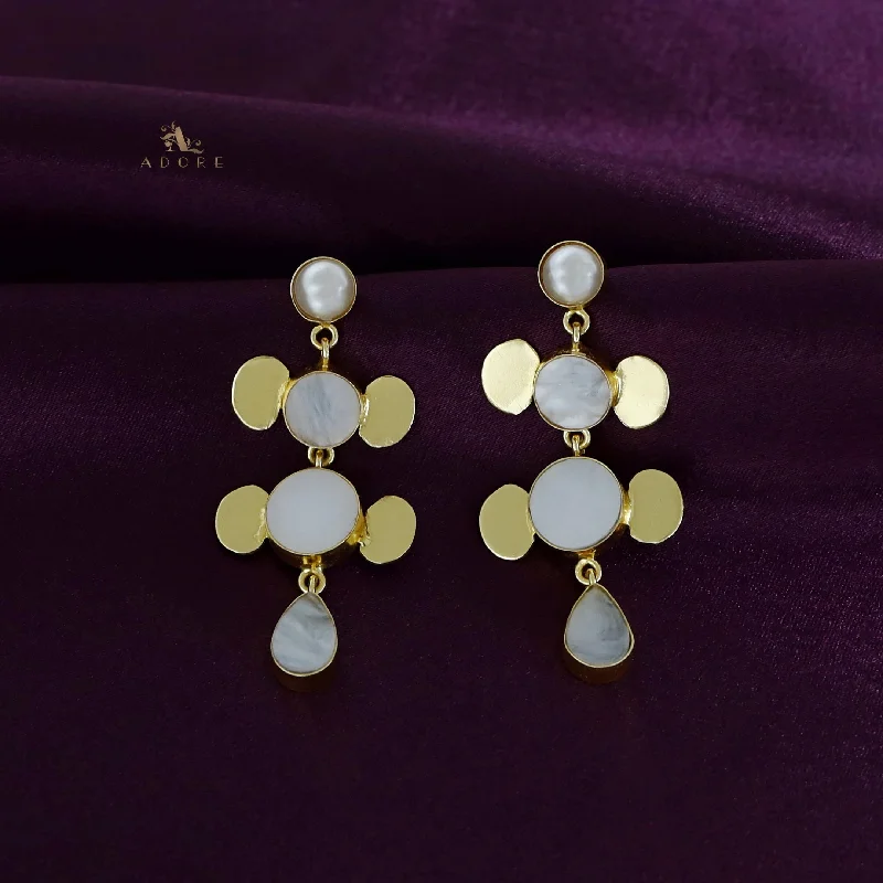 Exclusive Jewelry Markdowns – Limited-Time Offer Yarah Golden Dual Circle + Drop MOP And Pearl Earring Exclusive Jewelry Markdowns – Limited-Time Offer Yarah Golden Dual Circle + Drop MOP And Pearl Earring