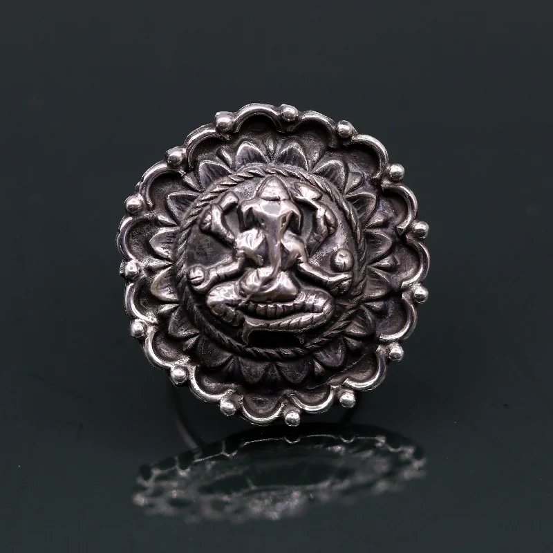 925 Sterling silver handmade adjustable ring band with fabulous lord Ganesha design unisex temple jewlery india sr237