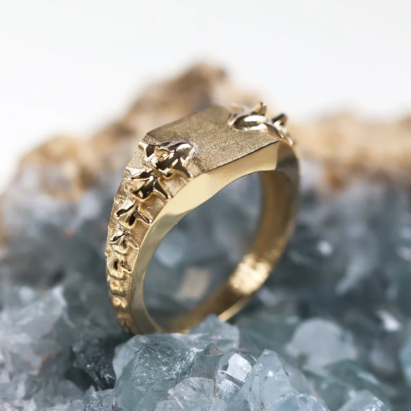 Snake gold signet ring