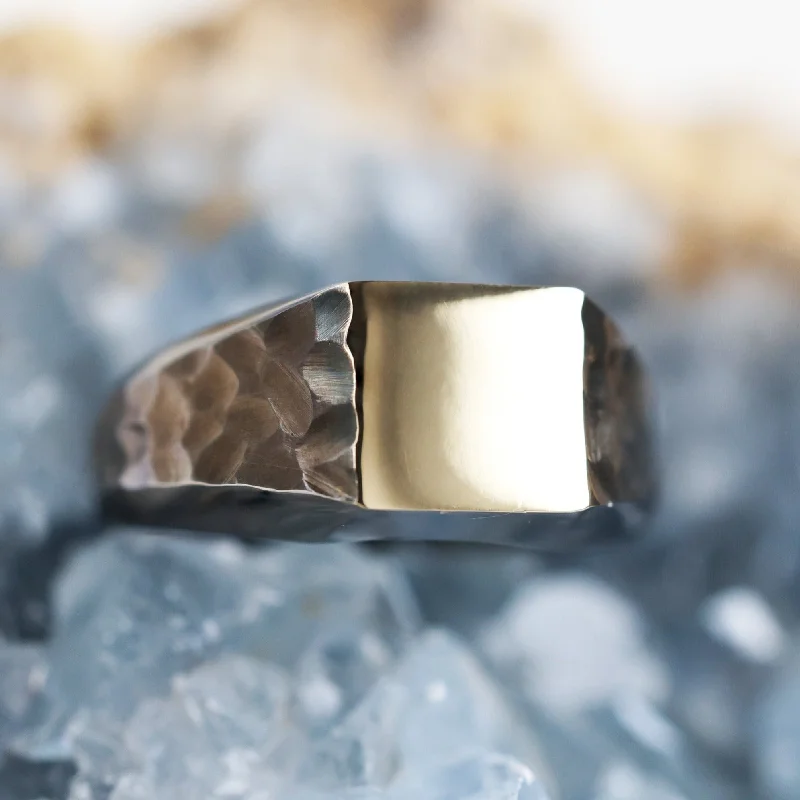 Hammered mens signet ring