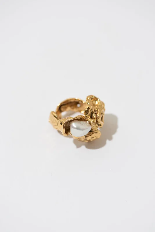 Exclusive Jewelry Offers – Sparkle For Less The Statement Extraordinaire Gold Plated Ring w. Pearls Exclusive Jewelry Offers – Sparkle For Less The Statement Extraordinaire Gold Plated Ring w. Pearls