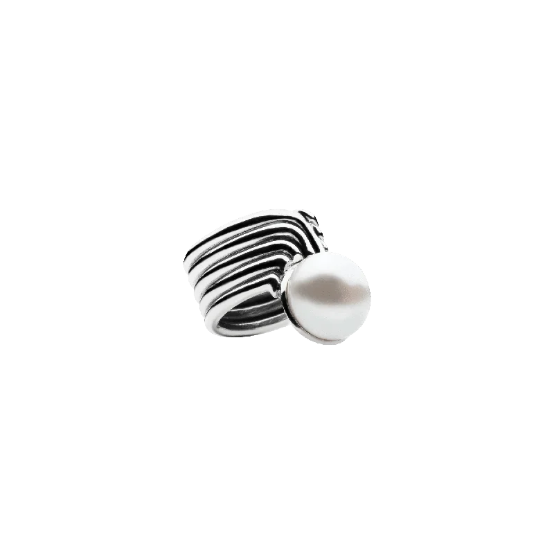 Supersonic Pearl Ring Silver