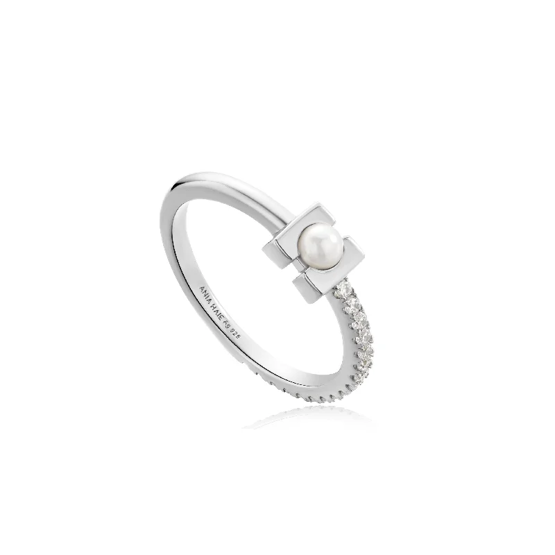 Elevate Your Jewelry Collection With Limited-Time Savings Silver Pearl Modernist Band Ring Elevate Your Jewelry Collection With Limited-Time Savings Silver Pearl Modernist Band Ring
