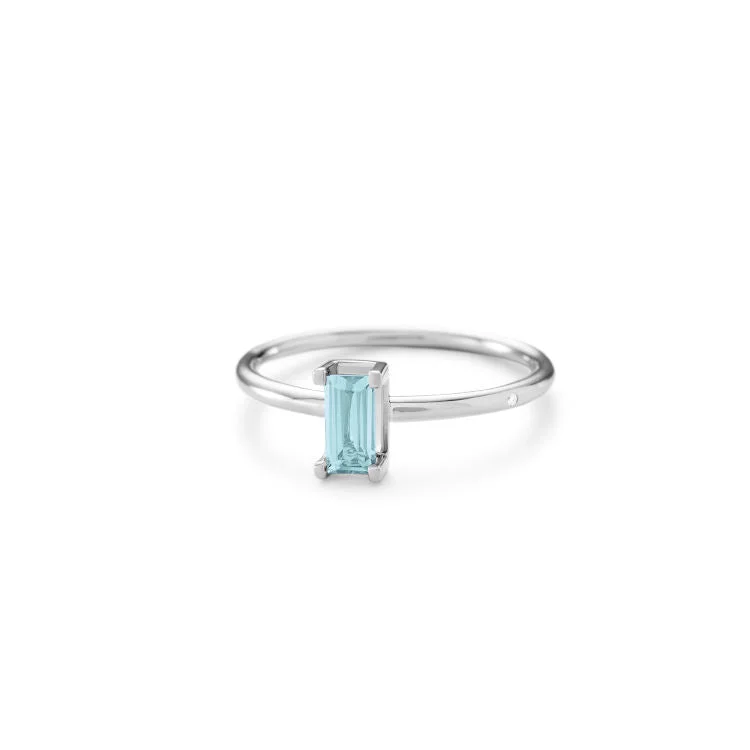 Nord Turned 18K Whitegold Ring w. Aquamarine