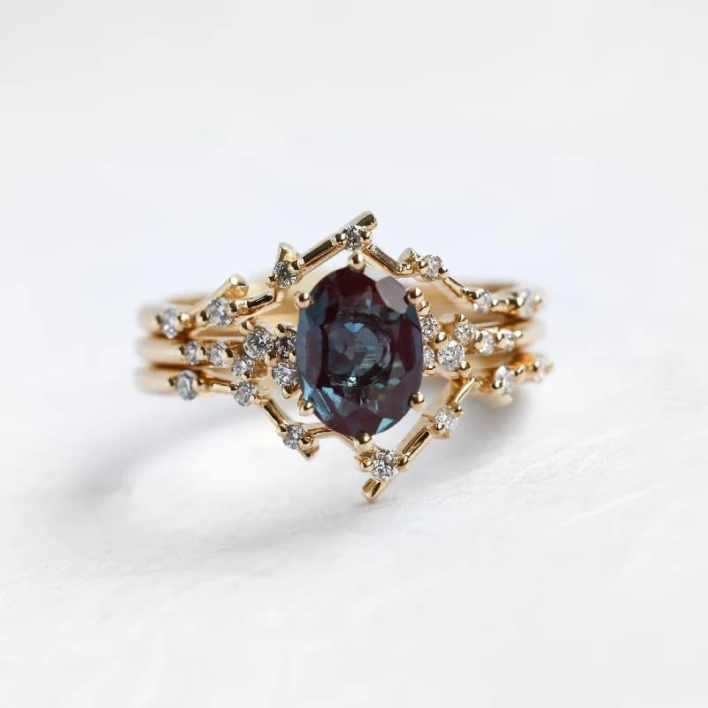 Personalized Jewelry Sale – Meaningful Gifts At Great Prices Rumi Oval Alexandrite Ring Set