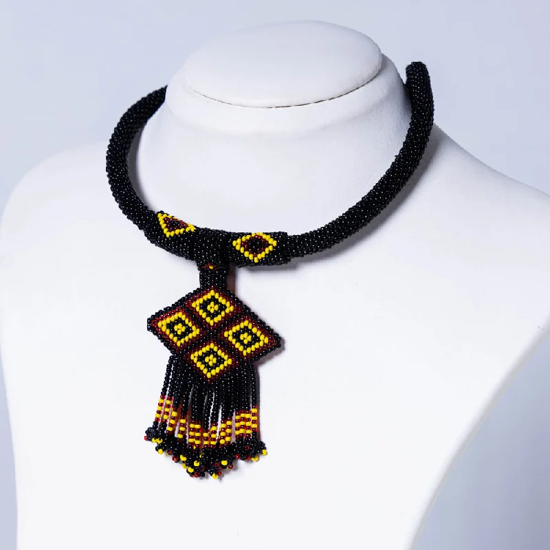 Elegant Jewelry Pieces At Unbelievable Prices Neemuch Handmade Beadwork Necklace by Pushpa Harit