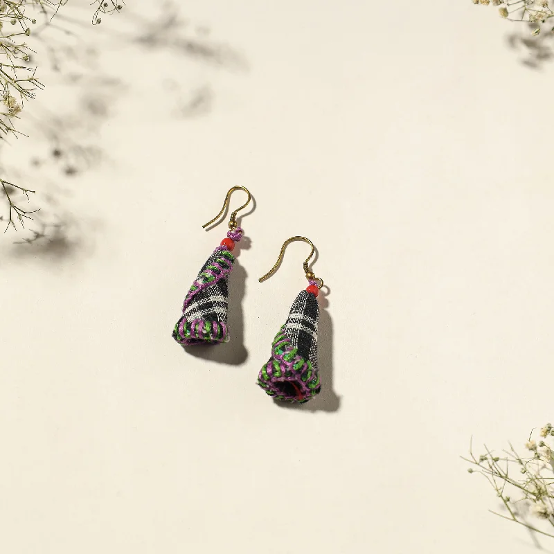 Flash Sale On Exquisite Jewelry – Don't Miss Out Hand Embroidered Gamcha Fabart Earrings by Rangila Dhaga Flash Sale On Exquisite Jewelry – Don't Miss Out Hand Embroidered Gamcha Fabart Earrings by Rangila Dhaga