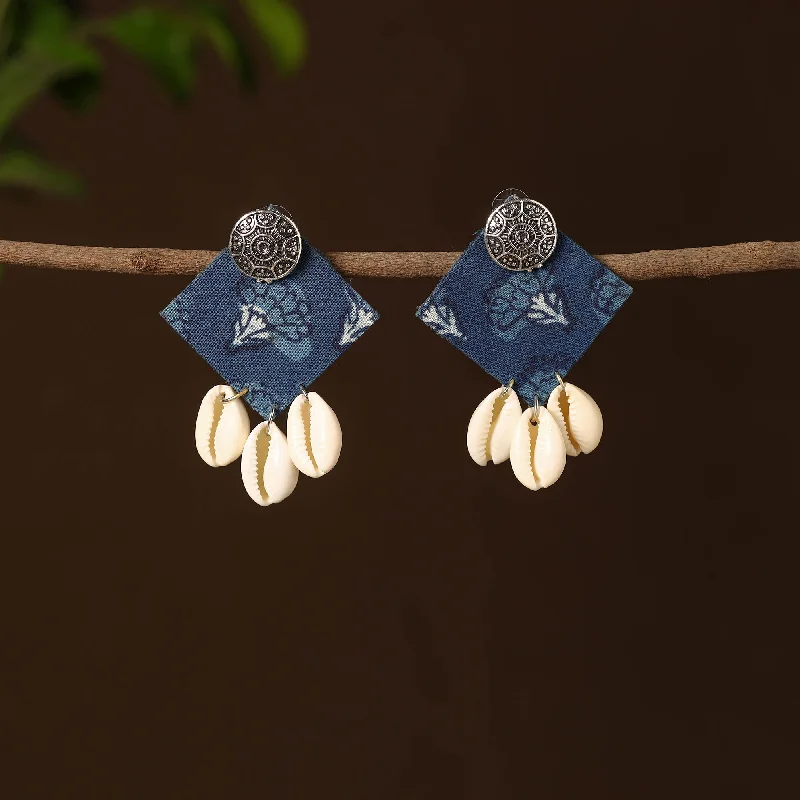 Dainty Floral Jewelry For Feminine Elegance Saba Fabart Shell Work Earrings
