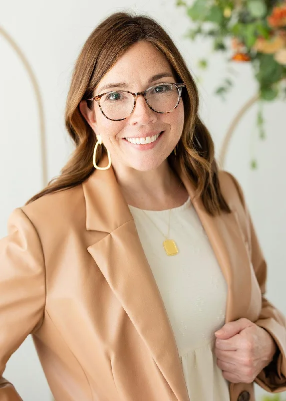 Jewelry Flash Sale – Stylish Designs At Unbeatable Rates Full Bloom | Gold Rectangle Pendant Necklace Jewelry Flash Sale – Stylish Designs At Unbeatable Rates Full Bloom | Gold Rectangle Pendant Necklace