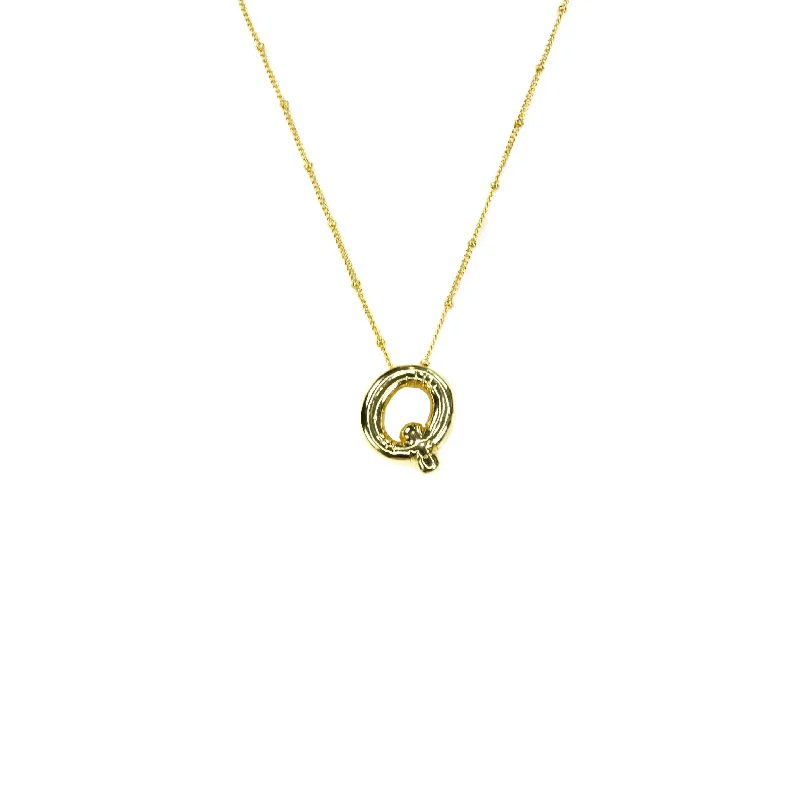 Q