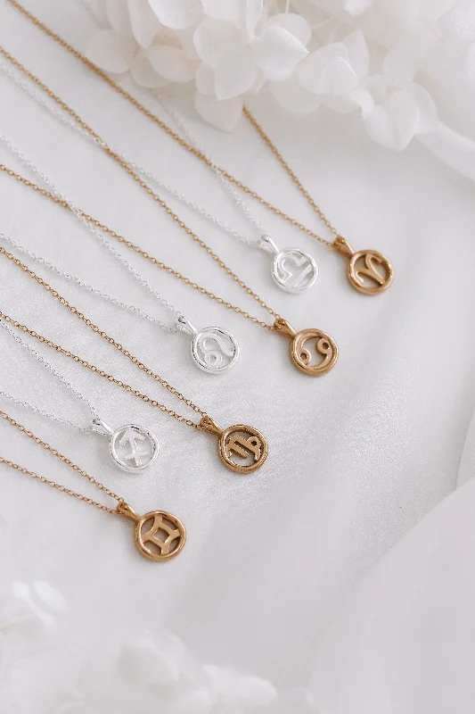 Beautiful Jewelry, Breathtaking Discounts – Hurry In Phoenix - Stainless Steel Gold or Silver Necklace Beautiful Jewelry, Breathtaking Discounts – Hurry In Phoenix - Stainless Steel Gold or Silver Necklace