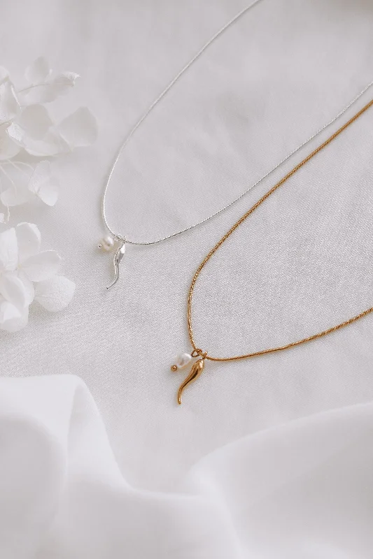 Don't Miss Out On Bestselling Jewelry At Special Prices Roma - Stainless Steel Gold or Silver Necklace Don't Miss Out On Bestselling Jewelry At Special Prices Roma - Stainless Steel Gold or Silver Necklace