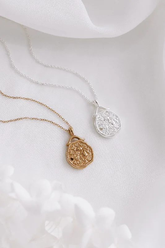 Jewelry Clearance Event – Last Chance For Stunning Deals Savvy - Stainless Steel Gold or Silver Necklace Jewelry Clearance Event – Last Chance For Stunning Deals Savvy - Stainless Steel Gold or Silver Necklace