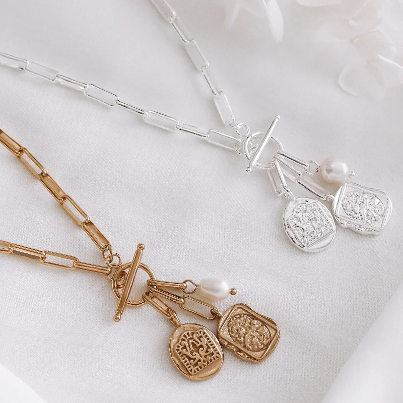 Dainty Floral Jewelry For Feminine Elegance Stevie - Stainless Steel Gold or Silver Necklace Dainty Floral Jewelry For Feminine Elegance Stevie - Stainless Steel Gold or Silver Necklace