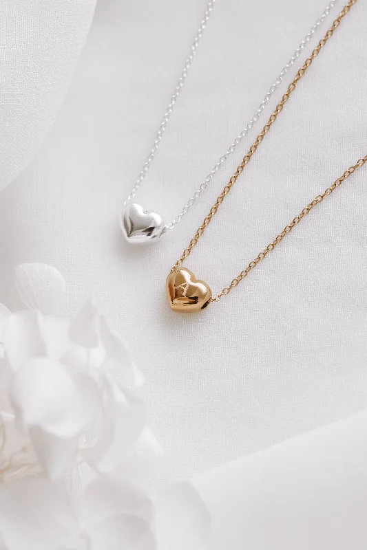 Elegant Necklaces And Bracelets At Limited-Time Offers Cheri - 18ct Gold or Silver Stainless Steel Heart Necklace Elegant Necklaces And Bracelets At Limited-Time Offers Cheri - 18ct Gold or Silver Stainless Steel Heart Necklace