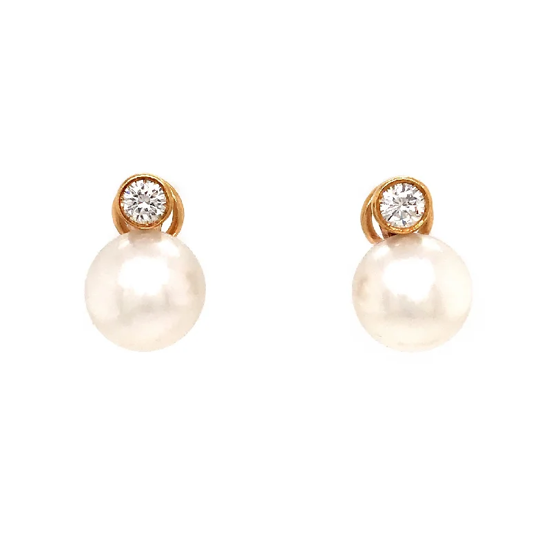 Limited-Time Jewelry Sale – Don't Miss Out On Dazzling Discounts South Sea Pearl and Diamond Earrings set in 18kt Yellow Gold Limited-Time Jewelry Sale – Don't Miss Out On Dazzling Discounts South Sea Pearl and Diamond Earrings set in 18kt Yellow Gold
