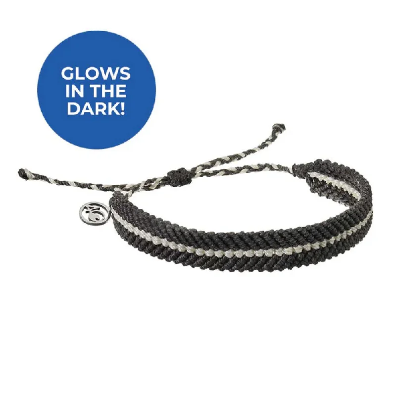 Elegant Jewelry At Unbeatable Offers – Shop Before It's Gone 4Ocean Deep Sea Beaded Bracelet - Black + Glow Elegant Jewelry At Unbeatable Offers – Shop Before It's Gone 4Ocean Deep Sea Beaded Bracelet - Black + Glow