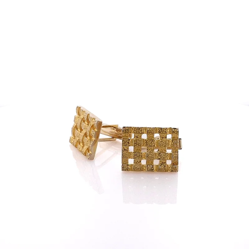 Dazzle In Elegance With Our Biggest Jewelry Sale Estate 14 Karat Yellow Textured Basketweave Design Cufflinks Dazzle In Elegance With Our Biggest Jewelry Sale Estate 14 Karat Yellow Textured Basketweave Design Cufflinks